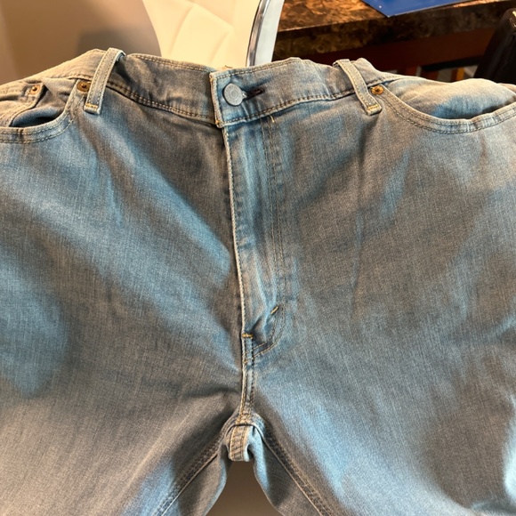 Levi Jeans - Picture 2 of 3